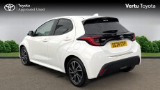 Toyota Yaris 1.5 Hybrid Design 5dr CVT Hybrid Hatchback